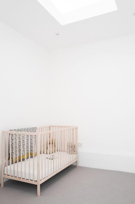 Spacious Georgian Pad - Free Parking - Walk To Bath Apartment Bagian luar foto