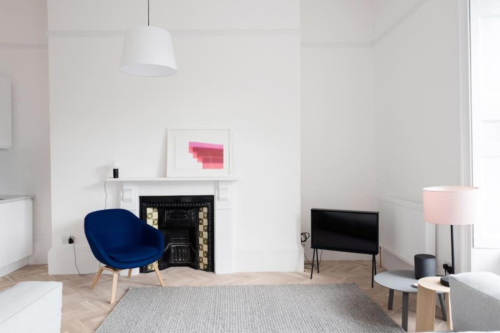 Spacious Georgian Pad - Free Parking - Walk To Bath Apartment Bagian luar foto