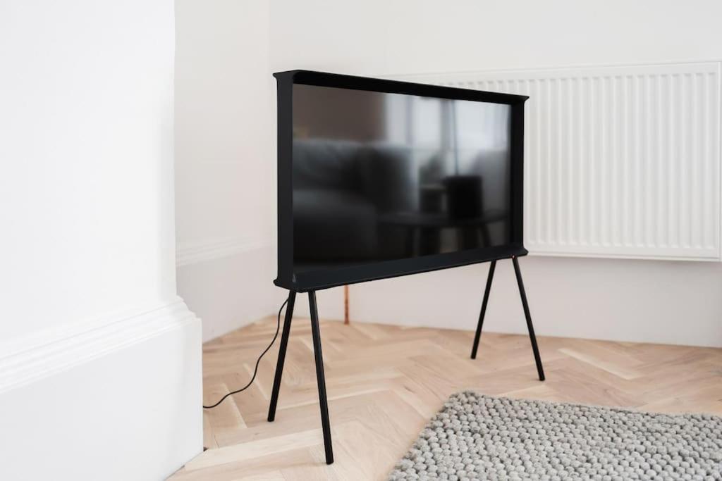 Spacious Georgian Pad - Free Parking - Walk To Bath Apartment Bagian luar foto